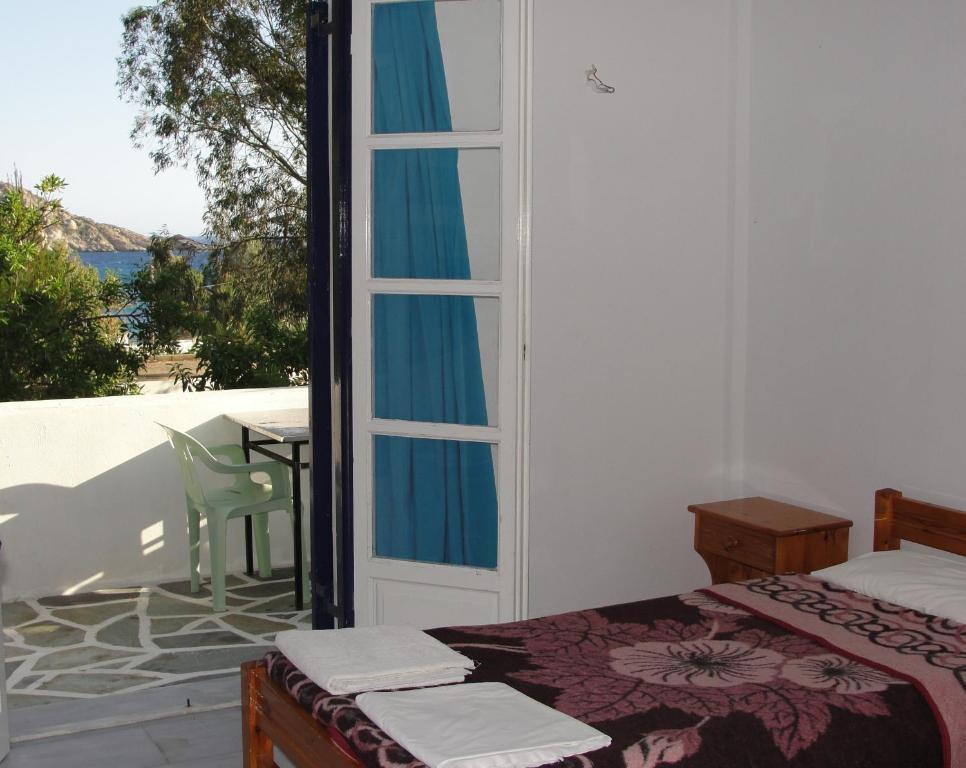 Purple Pig Stars Camping & Bungalows Milopotas Exterior foto