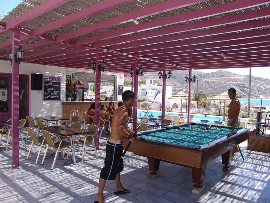 Purple Pig Stars Camping & Bungalows Milopotas Exterior foto