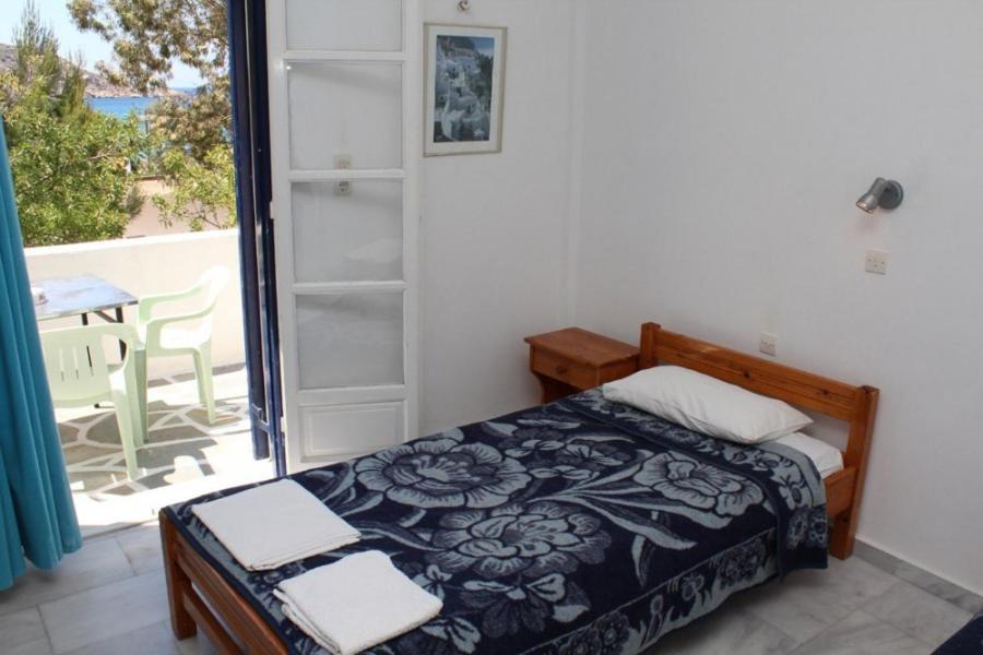 Purple Pig Stars Camping & Bungalows Milopotas Exterior foto